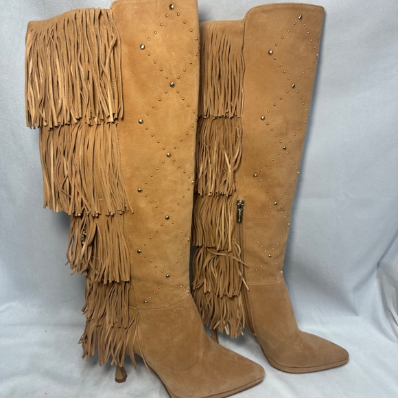 Vince Camuto Panaryaz leather fringe/ studded boots Tan New - Picture 2 of 5